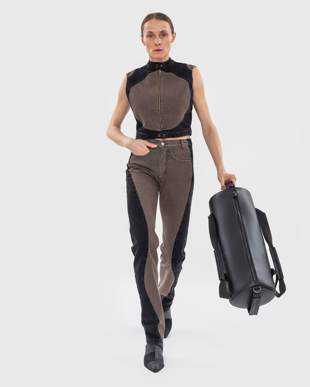 Джинси з хвилястими бічними вставками