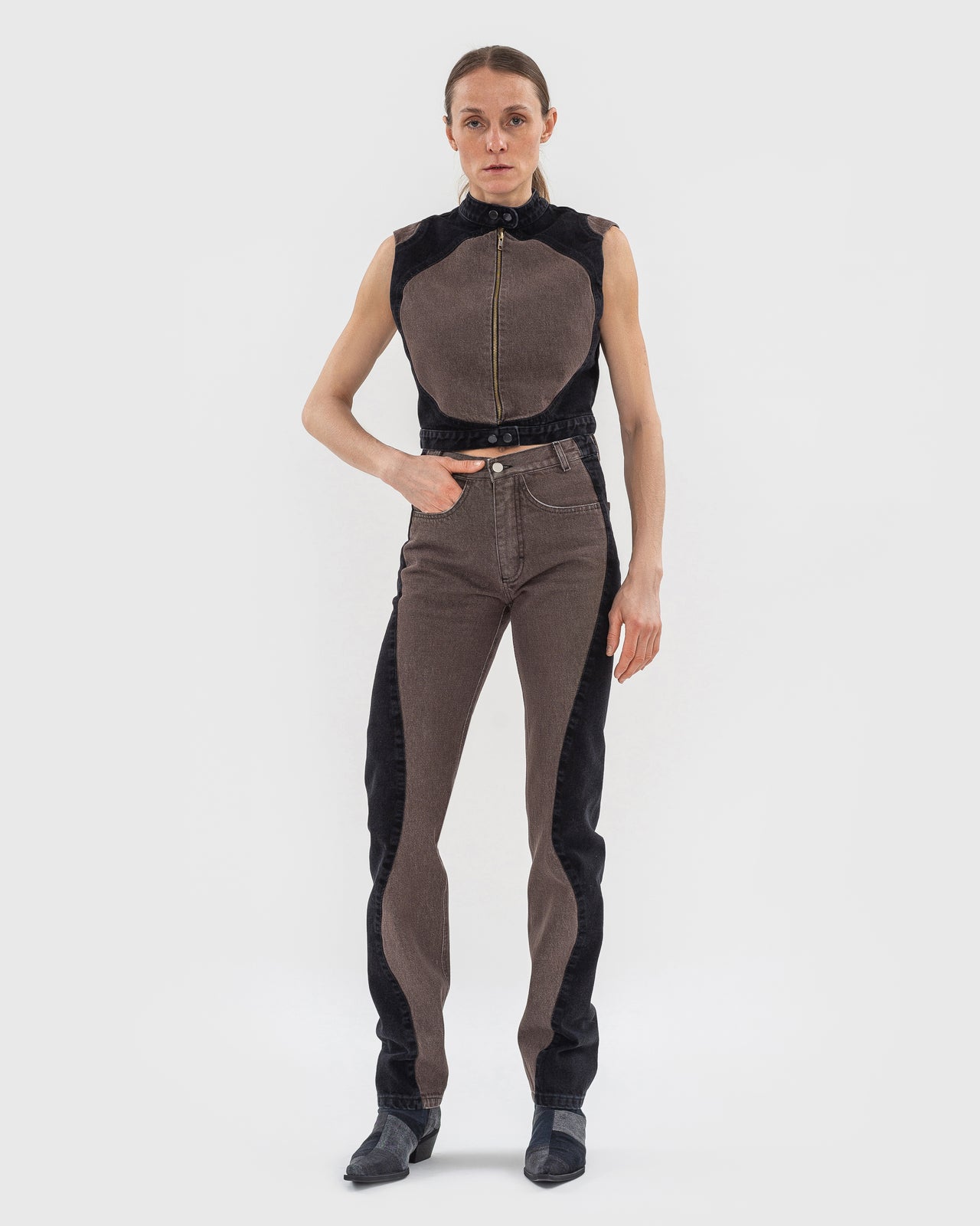Жилет Cropped Wavy Vest